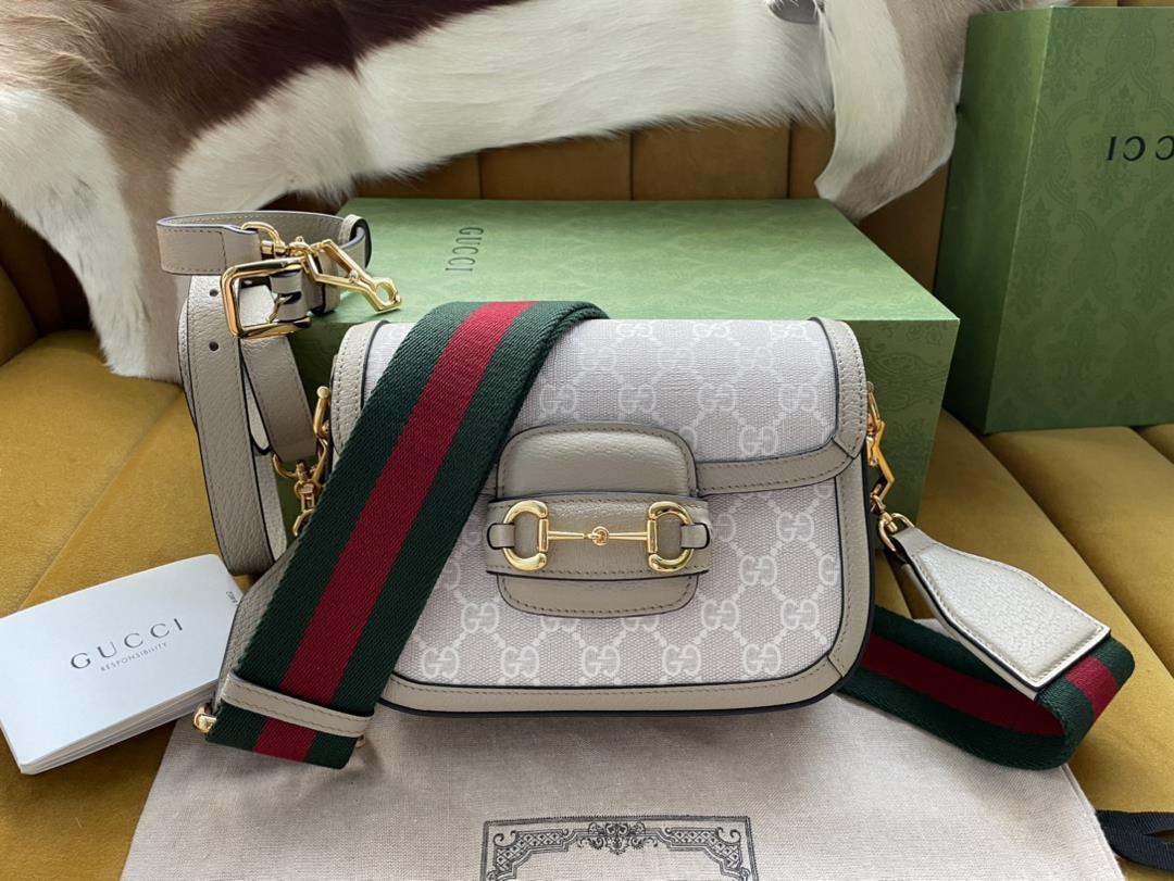 Original leather Gucci 658574PVC oat original leather horse buckle 1955 series mini handbag adds a m