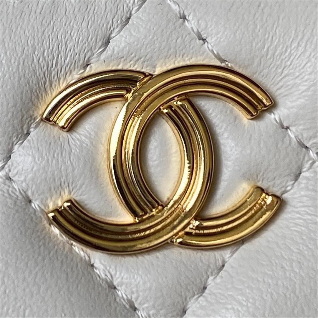 Chanel New Handle Big Makeup Bag Too Fragrant AP3315 Following the principle of not taking act