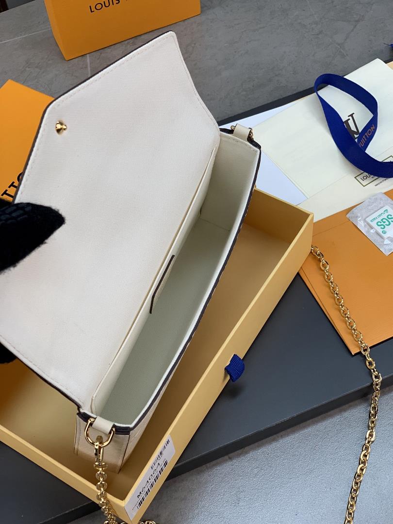 The M64064 off white Pochette Flice chain bag features a Monogram Imprente leather embosse