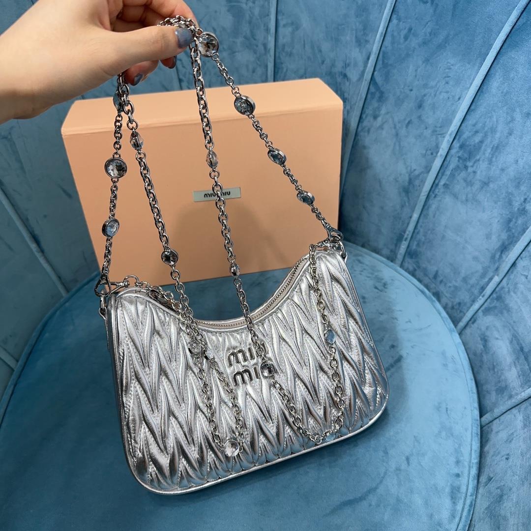 new version new season Miu Miu Crystal Chain Edition accessory series handbag made of ico