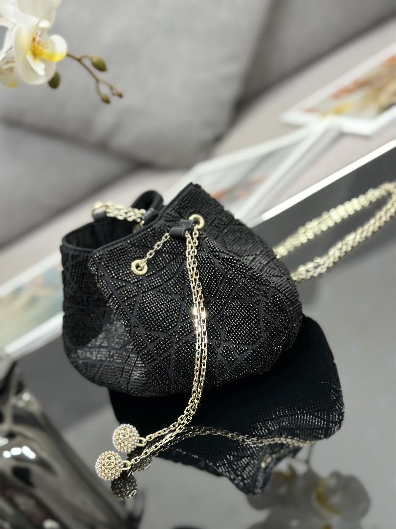 Dior Dream drawstring beaded tube black is a new summer product from 2023 exquisite and elegan