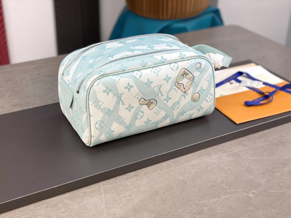 M82337 Drip Glue This Dopp Kit toilet bag is made of Monogram Aquagarden canvas with a th