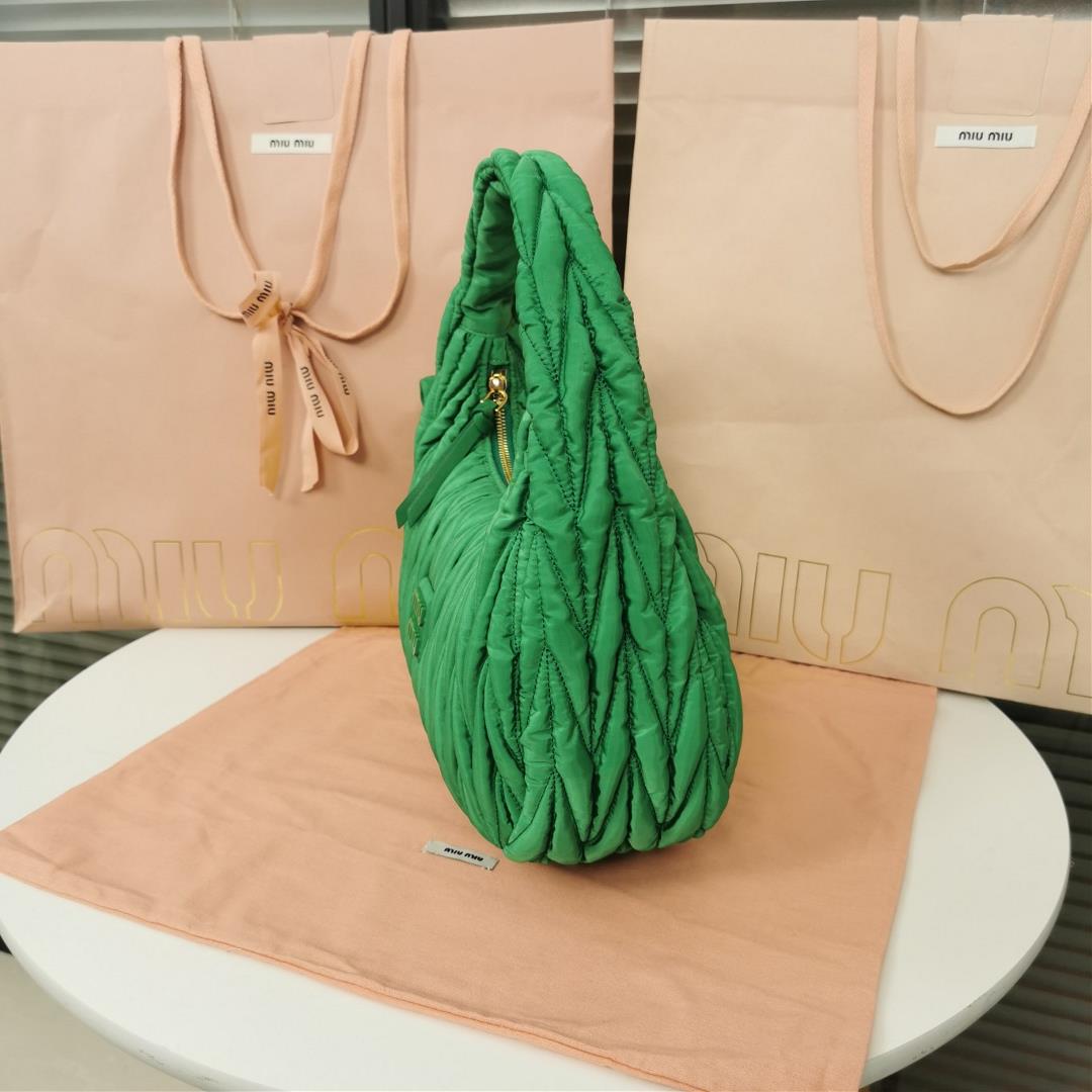 MiuWander handbag a new product of M family is made of environmentfriendly nylon The yarn is m