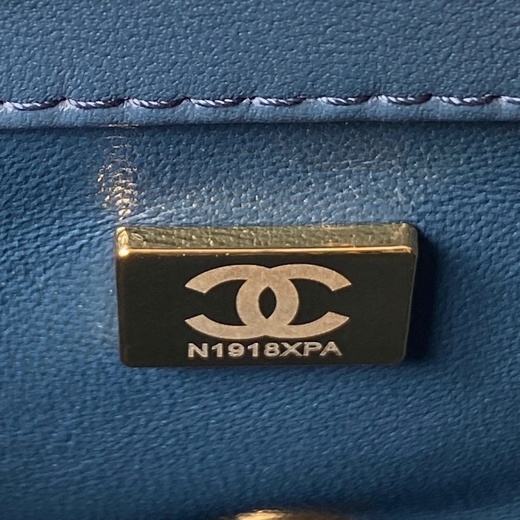 Dark Blue Chanel 23s Camellia Adjustment Buckle Series Small AS4040The annual flagship design 