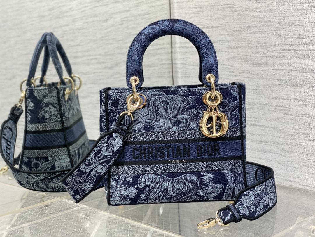 dior in stock Ladys latest denim blue tiger embroidery series is full of charm classic graphic emb