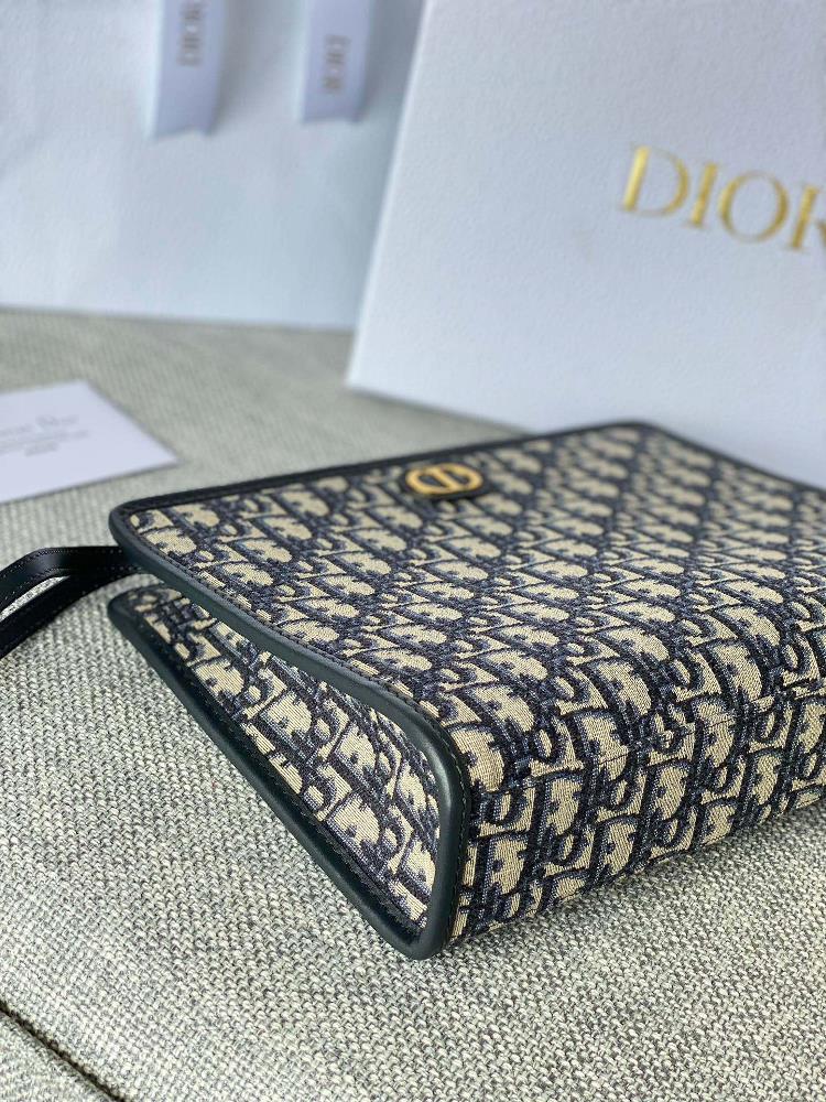 S2107UTZQM928TU3100 Dior handbag renovation is really fragrant I just sent a Montaigne 30