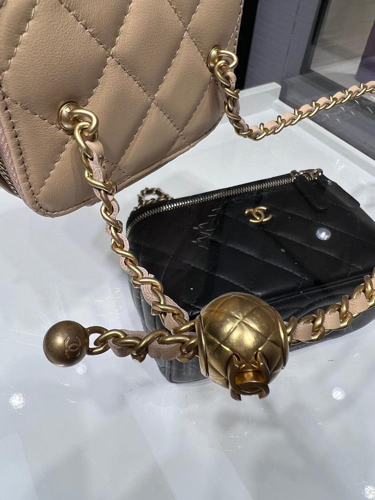 Chanel 23 New Product New Color Small Box Adjustable Chain Small Golden Ball SheepskinUpon