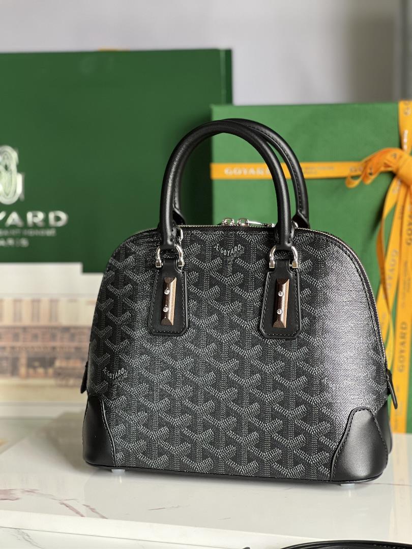 goyard Vendme Shell BagInheriting the brands unique craftsmanship style and exquisite tec