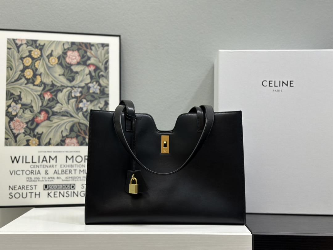 celines new Cabas new 16 series Tote features a simple opening and closing design for the large Tote