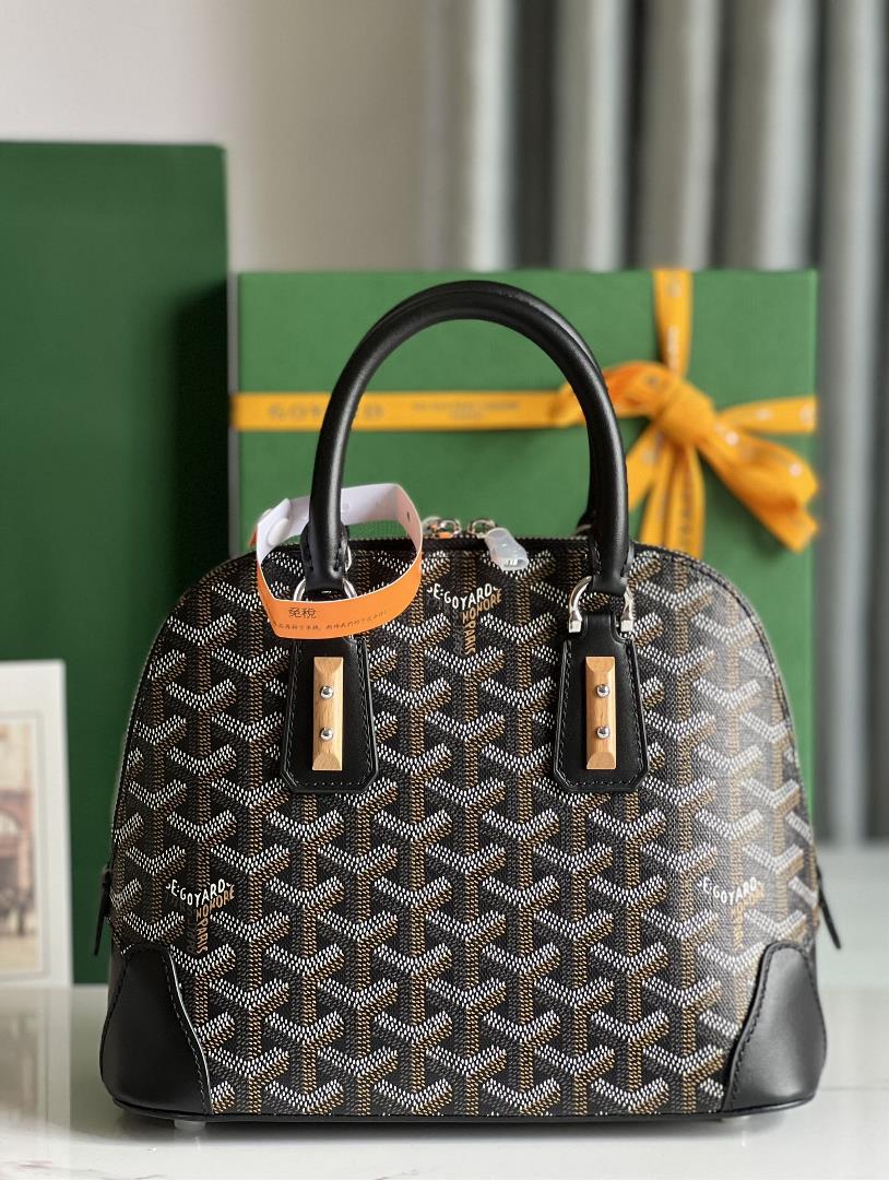 goyard Vendme Shell BagInheriting the brands unique craftsmanship style and exquisite technology d