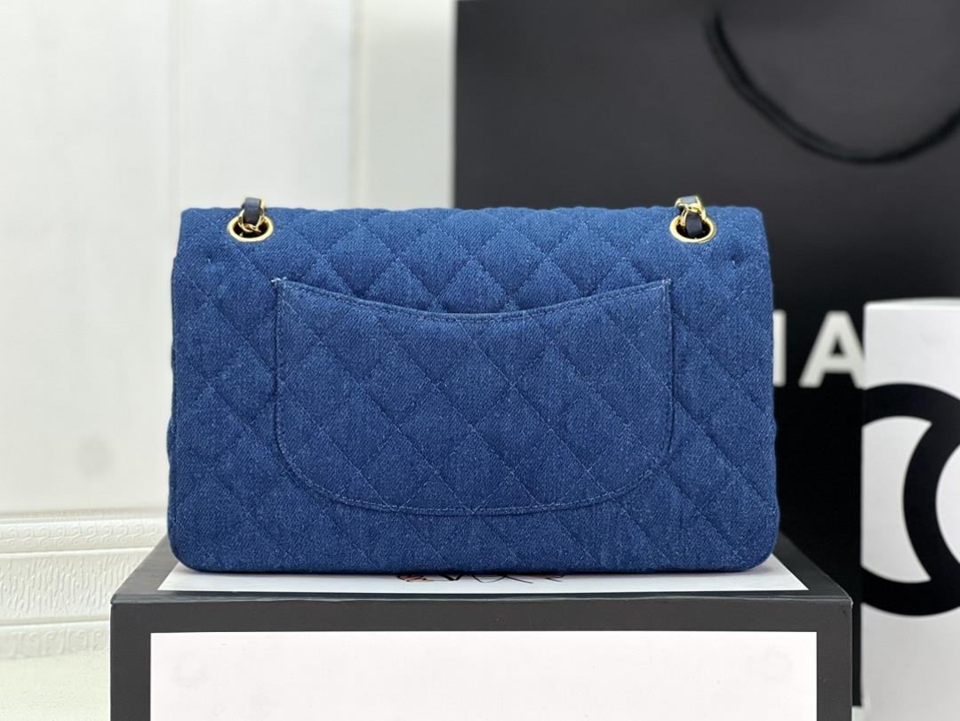 Chanel CF woolen series this is a bag that can be praised by all friends around us for it