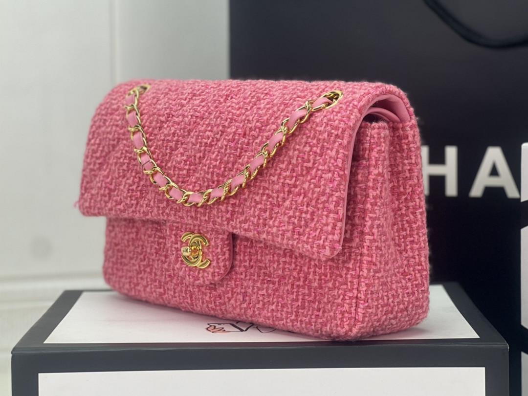 Chanel CF woolen series this is a bag that can be praised by all friends around us for it