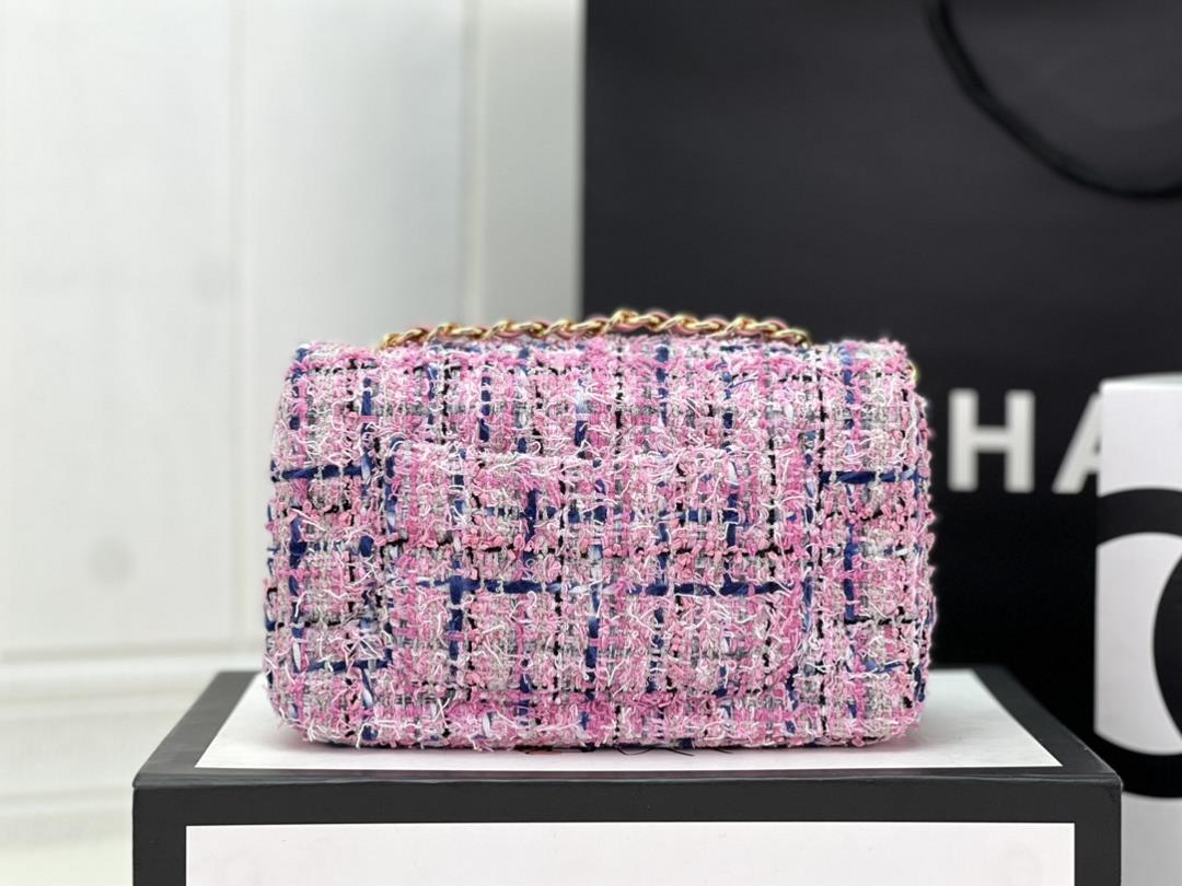 Chanel CF woolen series this is a bag that can be praised by all friends around us for it