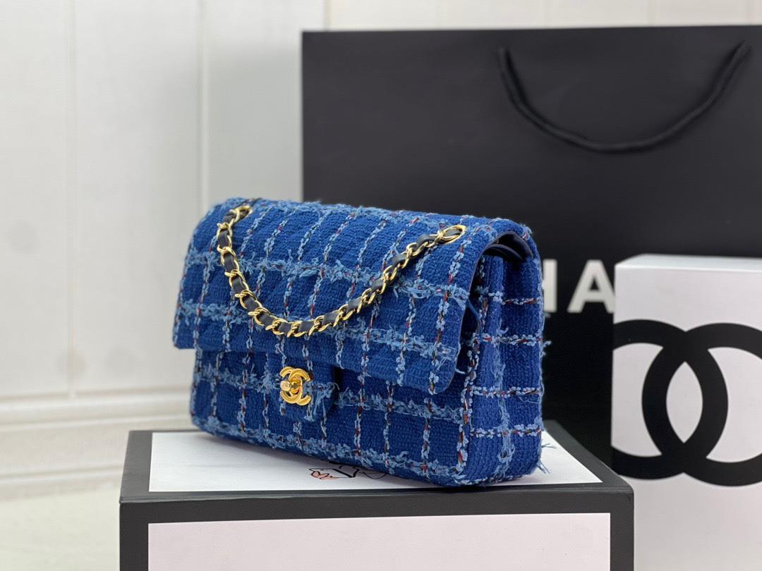 Chanel CF woolen series this is a bag that can be praised by all friends around us for it