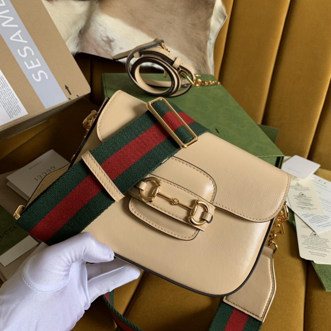 Original leather Gucci 658574 horse buckle 1955 full leather series mini handbag adds a mix and matc