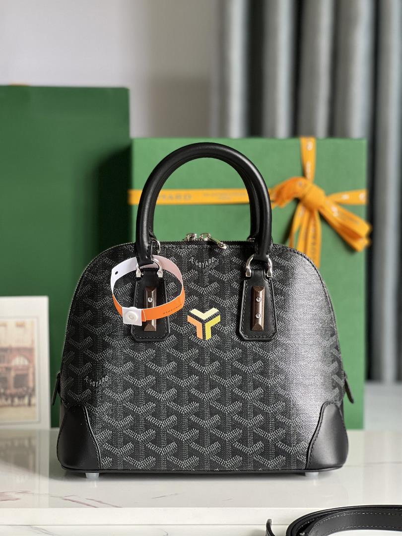 goyard Vendme Shell BagInheriting the brands unique craftsmanship style and exquisite technology d