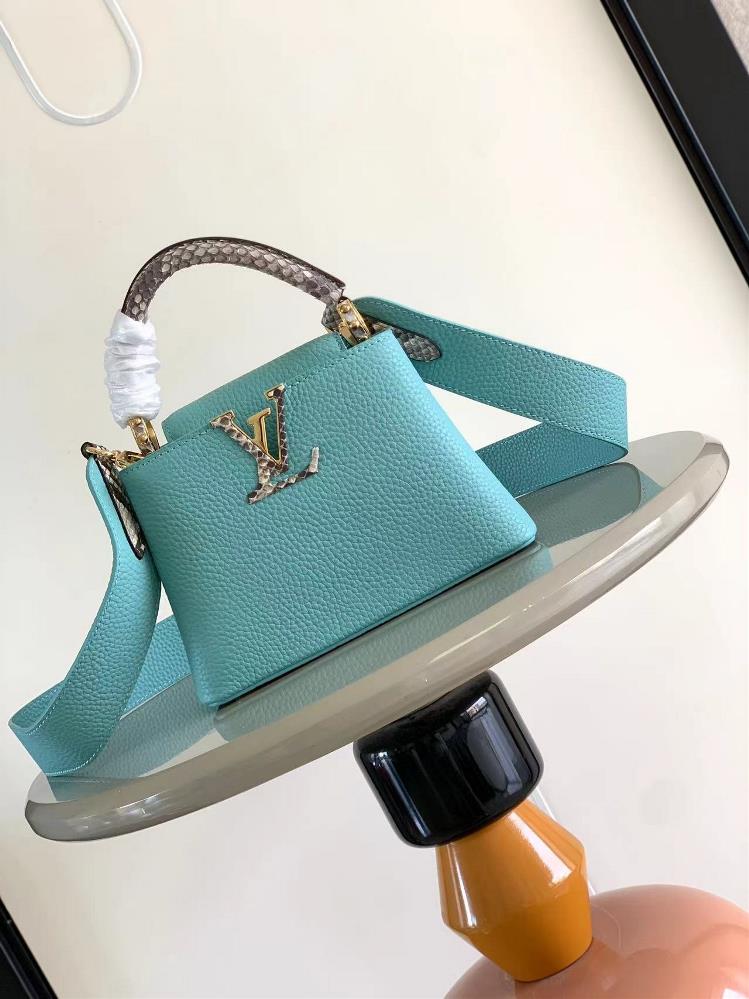 M96467 M98477 M56071 Capucines Mini Handbag Sky Blue Noble Cowhide Luxurious Tire Cowhide Lining Shining Metal Ornaments Unique Capucines Lid that