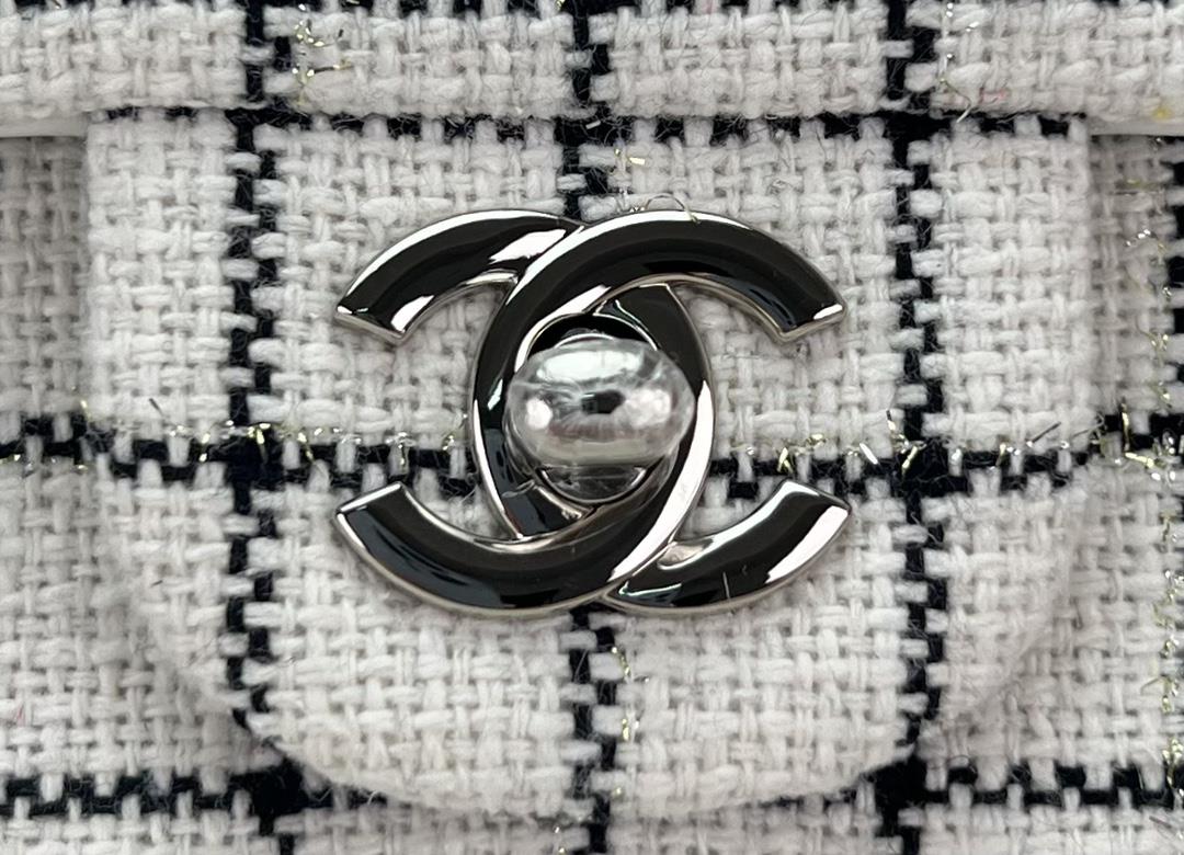 Chanel CF woolen series this is a bag that can be praised by all friends around us for it