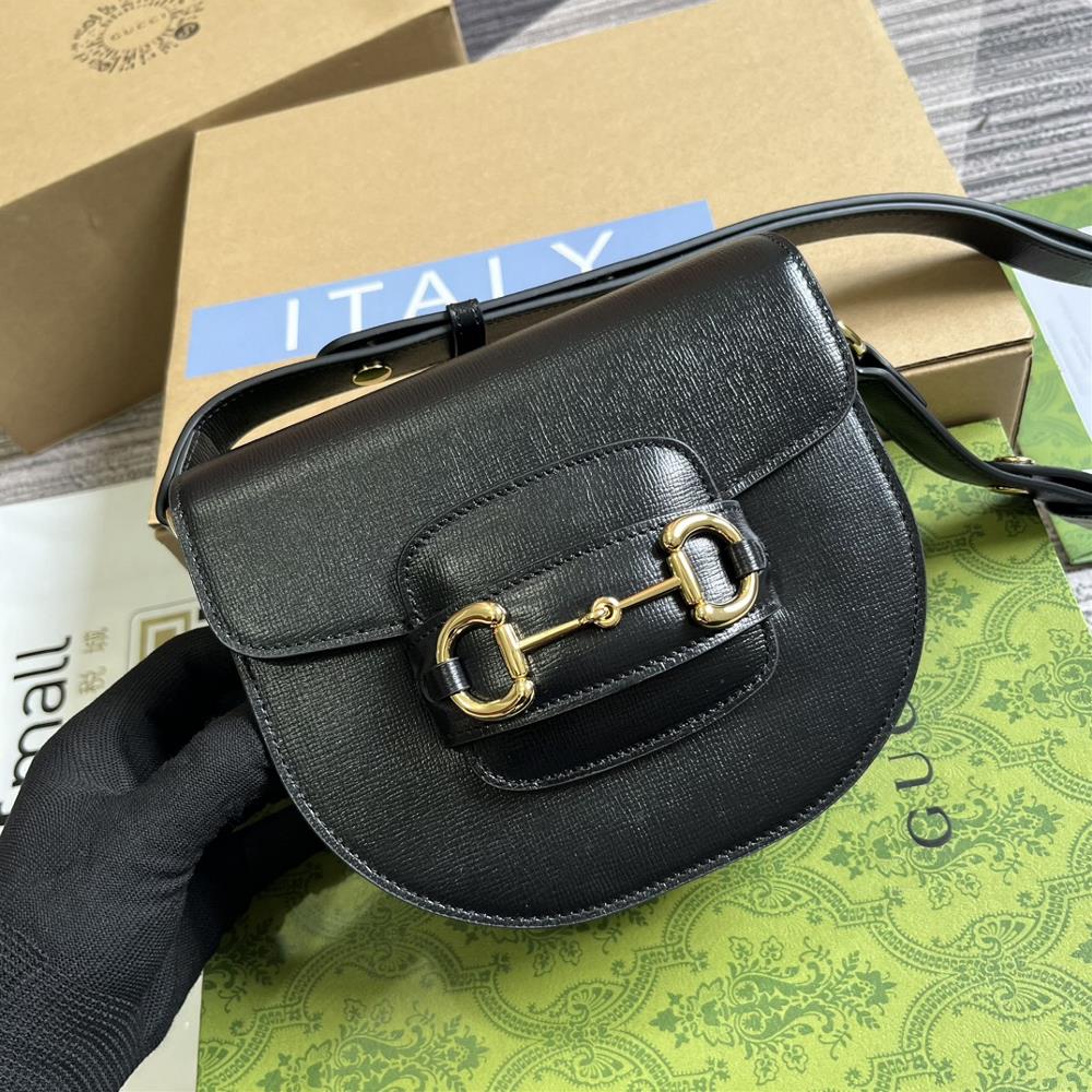 With a Full Set of Packaging Original Leather Mini body Saddle Bag Gucci Aria Fashion S