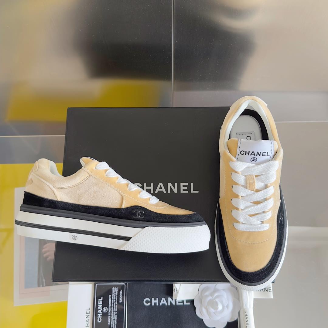 Top level version Low Help Chanel Chanel 23B Panda Color Sneaker Xiaoxiang Casual Sports S