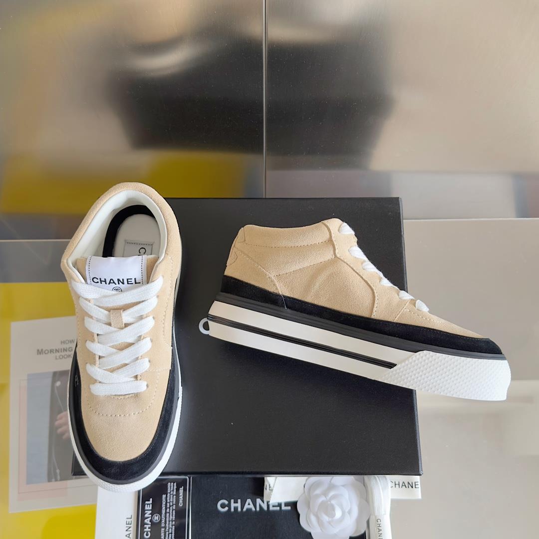 Top version Chanel Chanel 23B Panda Color Sneaker Xiaoxiang Casual Sports Shoes Thick Sole