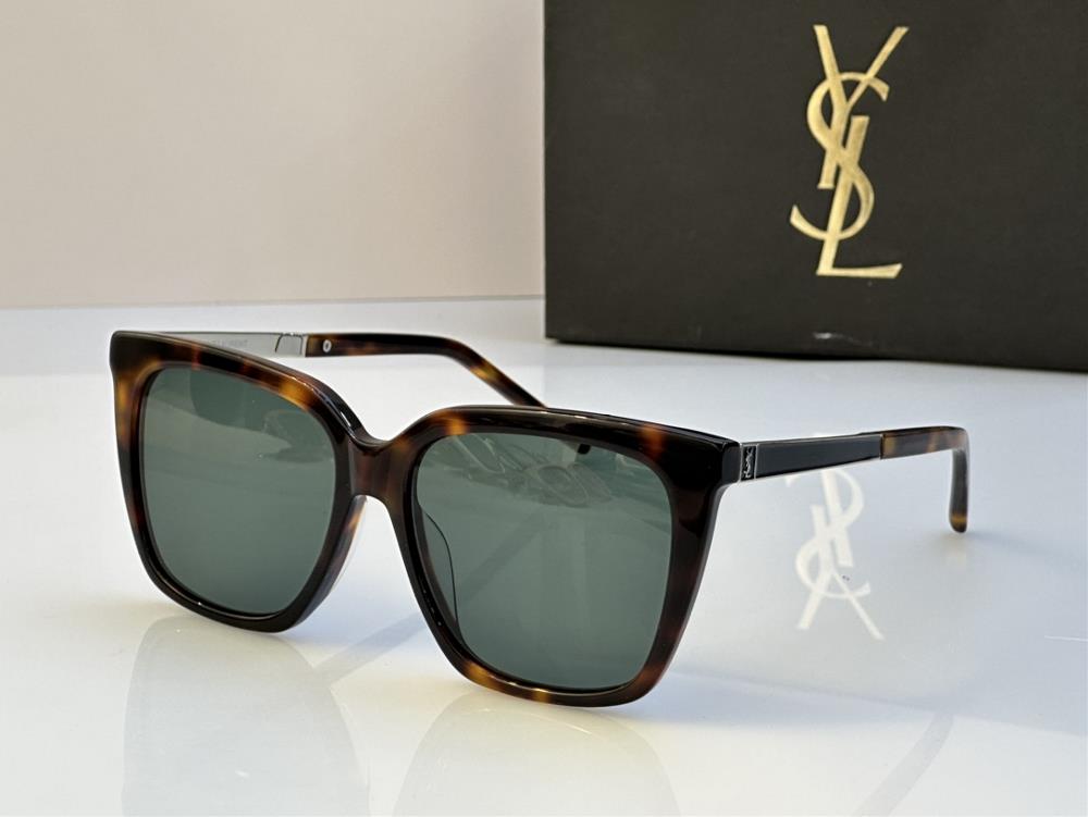 But above all YSL sunglasses are undeniably fashionable The brands ability to stay ahea