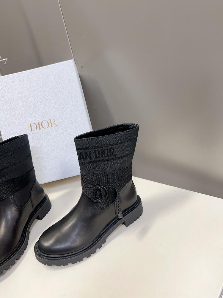 Dior Classic Autumn and Winter Knight Boots featuring a variety of celebrity internet cel