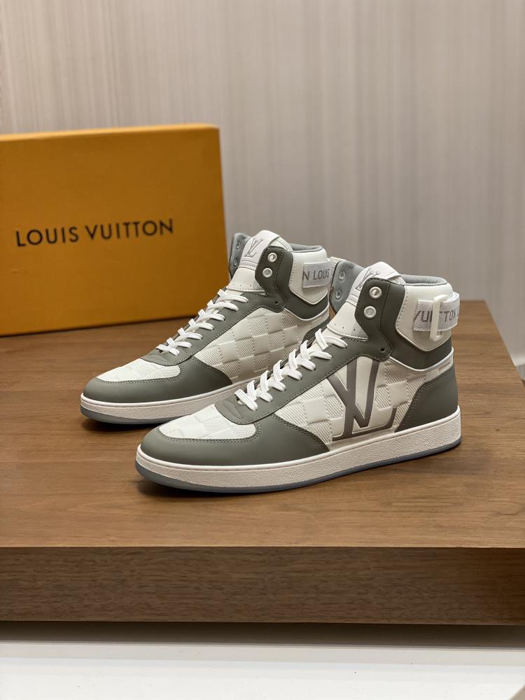 Louis VuittonHigh quality original orderUpper Napa calf leather air compression brand totem high