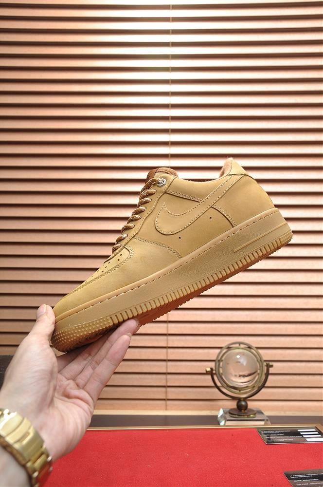 The fashionforward design of the Air Force 1 Plus collection is another reason why it is