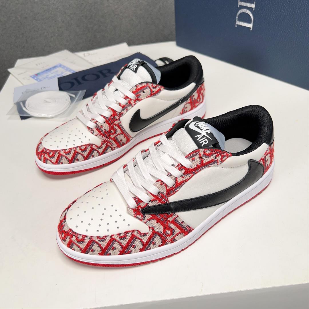 The Dior X nike co branded low top casual sports shoes are crafted with cowhide stitching on the top