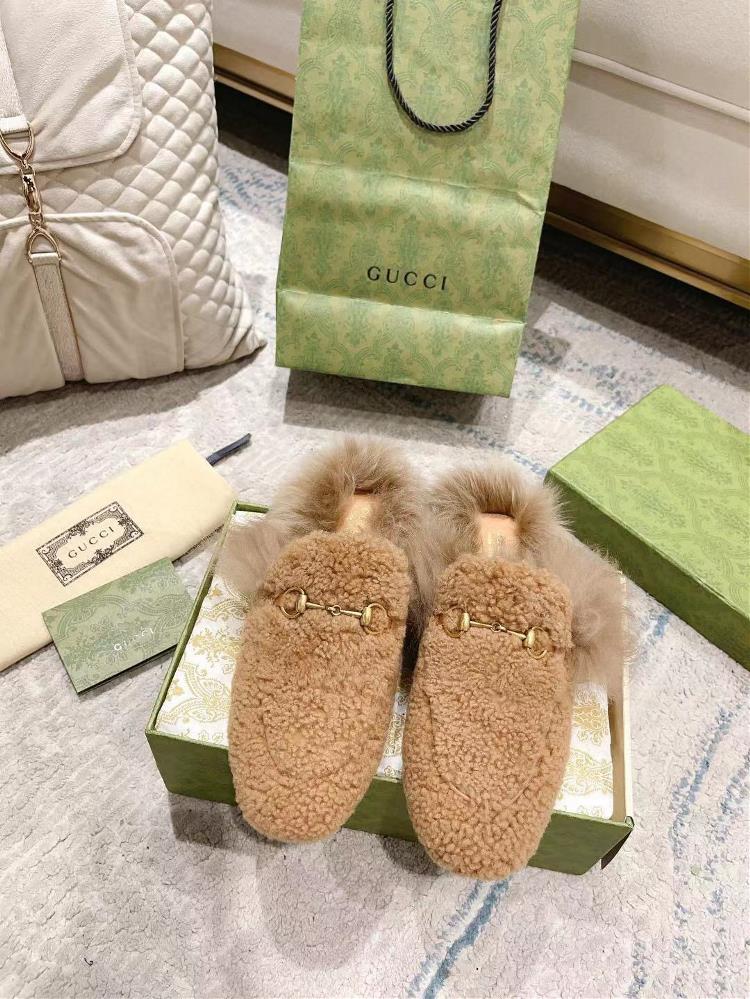 Factory price  2023 upgraded classic woolen mops a versatile tool that is popular worldwideIf there is not a pair of Gucci slippers in the shoe cab