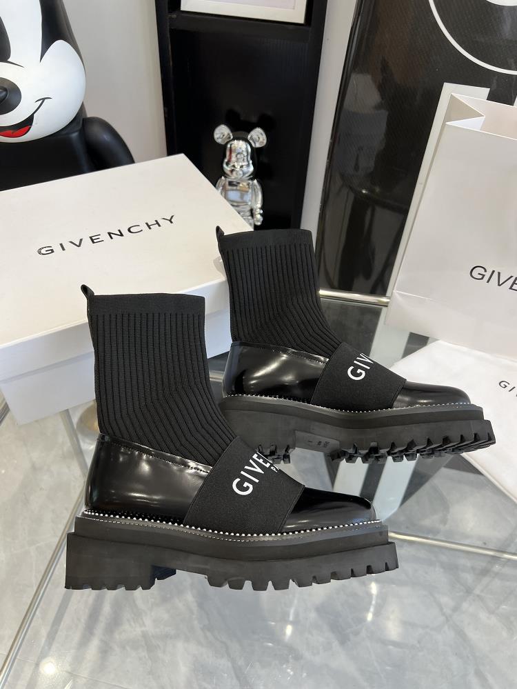 Givenchy 2023 AutumnWinter New Socks and Boots Counter Comparison Zhong Aishen Goddess of No Pressure Size 3540TagName GivenchyTagId 2111