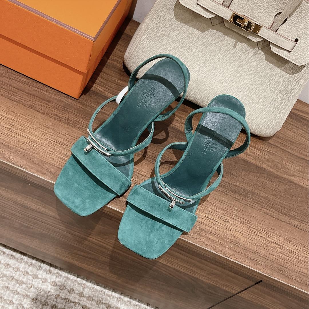 Hermes Glamour sandals series are fashionable and versatile super comfortable and every detail is