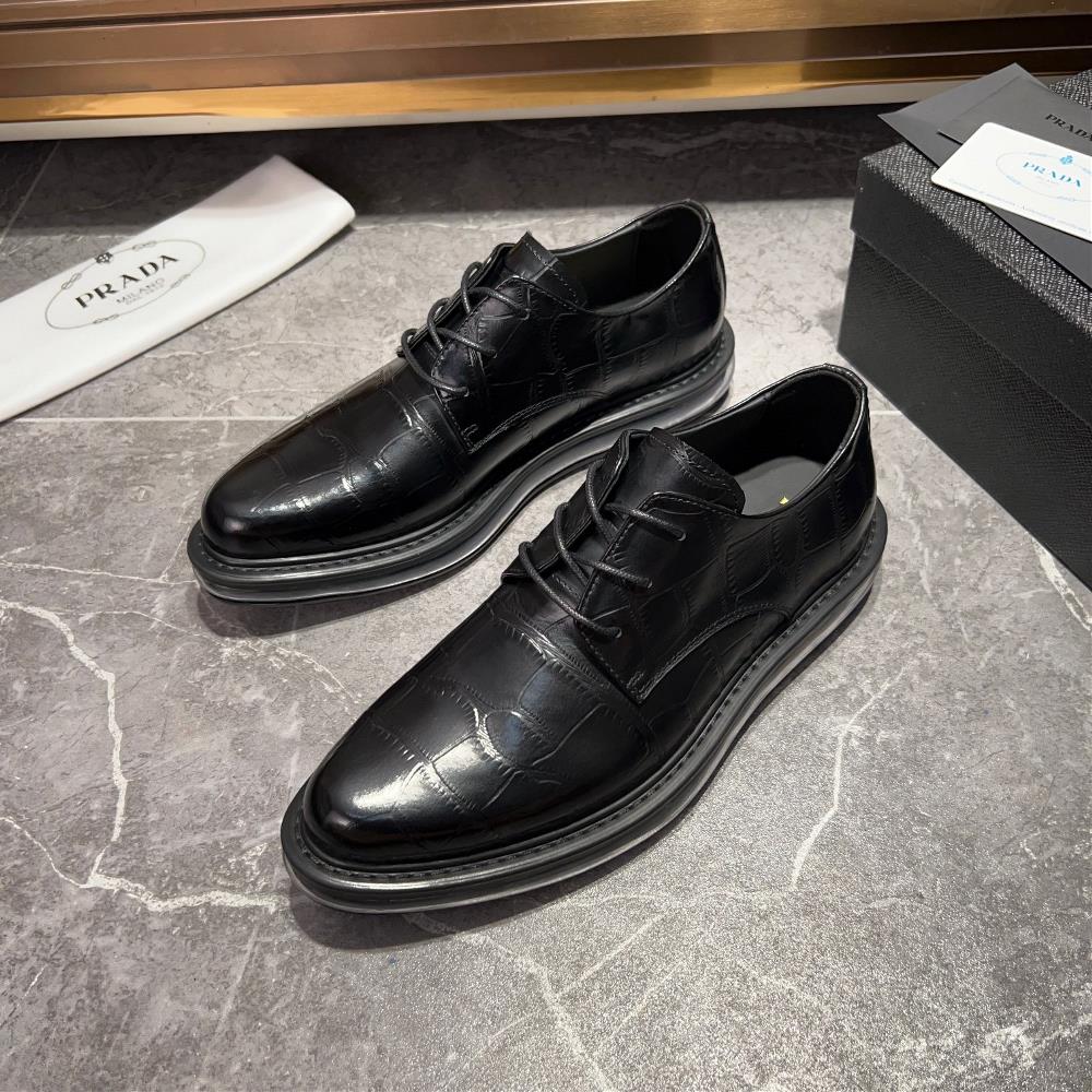 prada Chelsea Mens Shoe Super A Goods This Chelsea shoe is equipped with an air cushioned thick so