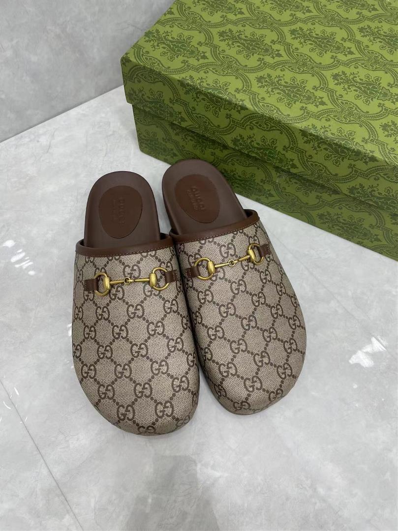 Gucci Mens and Womens Slippers GG Horse Titles Buckle Muller ShoesBrand details add a classic touc