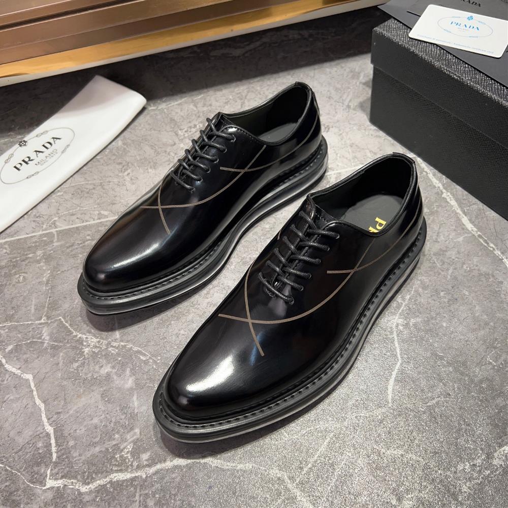 prada Chelsea Mens Shoe Super A Goods This Chelsea shoe is equipped with an air cushioned thick so