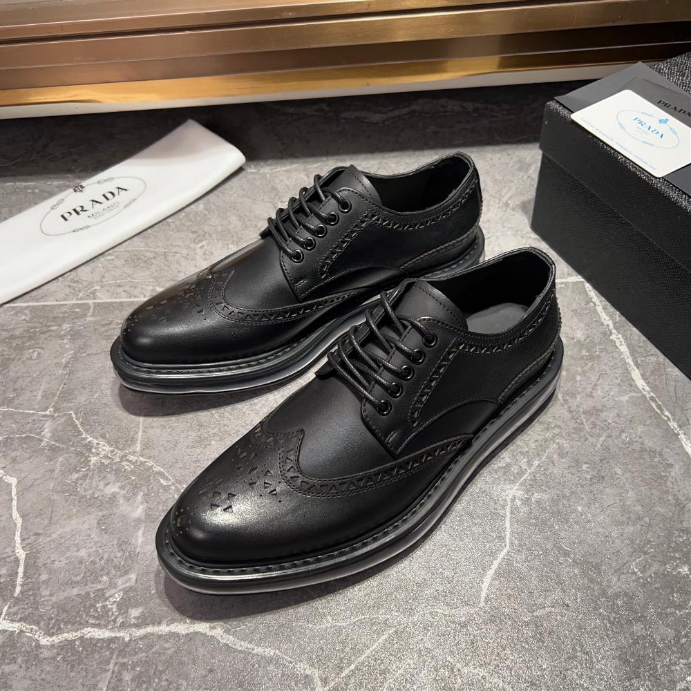 Prada Family Chelsea Mens Shoe Super A Goods This Chelsea shoe is equipped with an air cushioned t