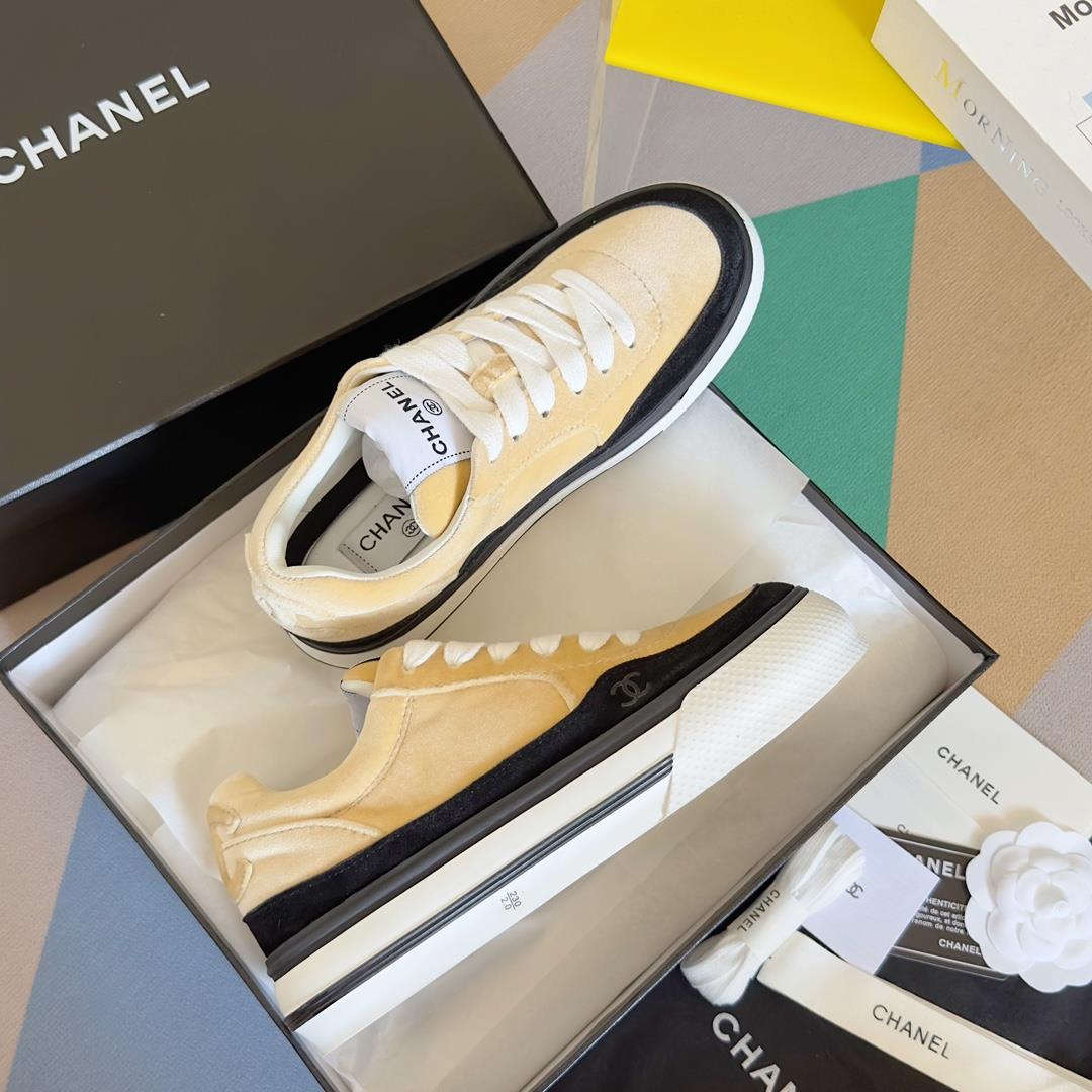 Top level version Low Help Chanel Chanel 23B Panda Color Sneaker Xiaoxiang Casual Sports S