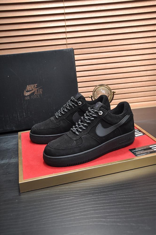 The Nike Air Force 1 Plus Maoli Couples Air Force One High Top Low Top Full Series Sports Board Shoes are specially supplied with NAPPA leather mater