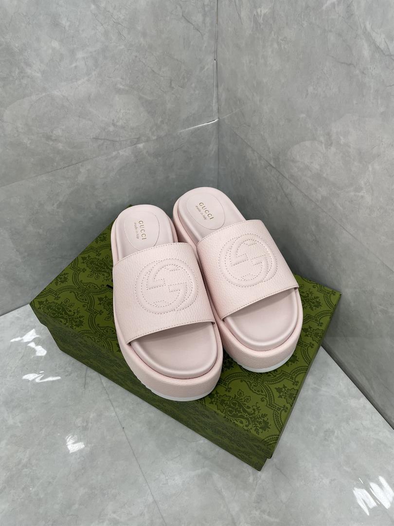 GUCCI Official Website New Womens Thick Sole Slippers Sandals SpringSummer NewThe GG logo was 