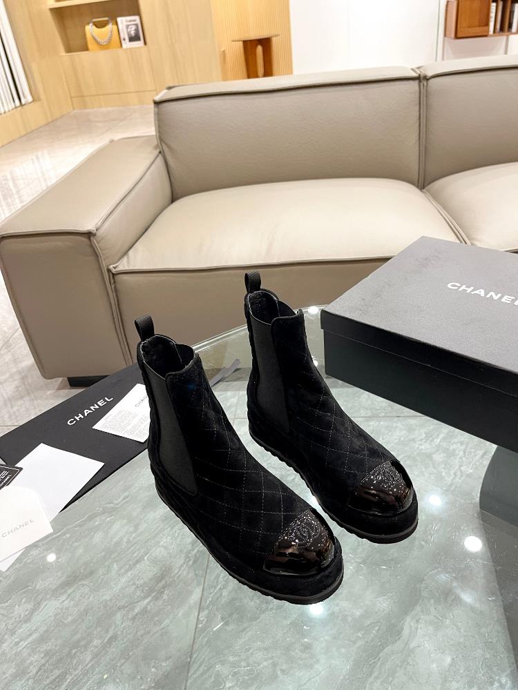 CHANEL Chanels Xiaoxiang 3 AutumnWinter series short boots are hot and new This season