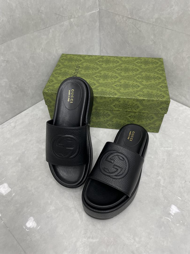 GUCCI Official Website New Womens Thick Sole Slippers Sandals SpringSummer NewThe GG logo was 