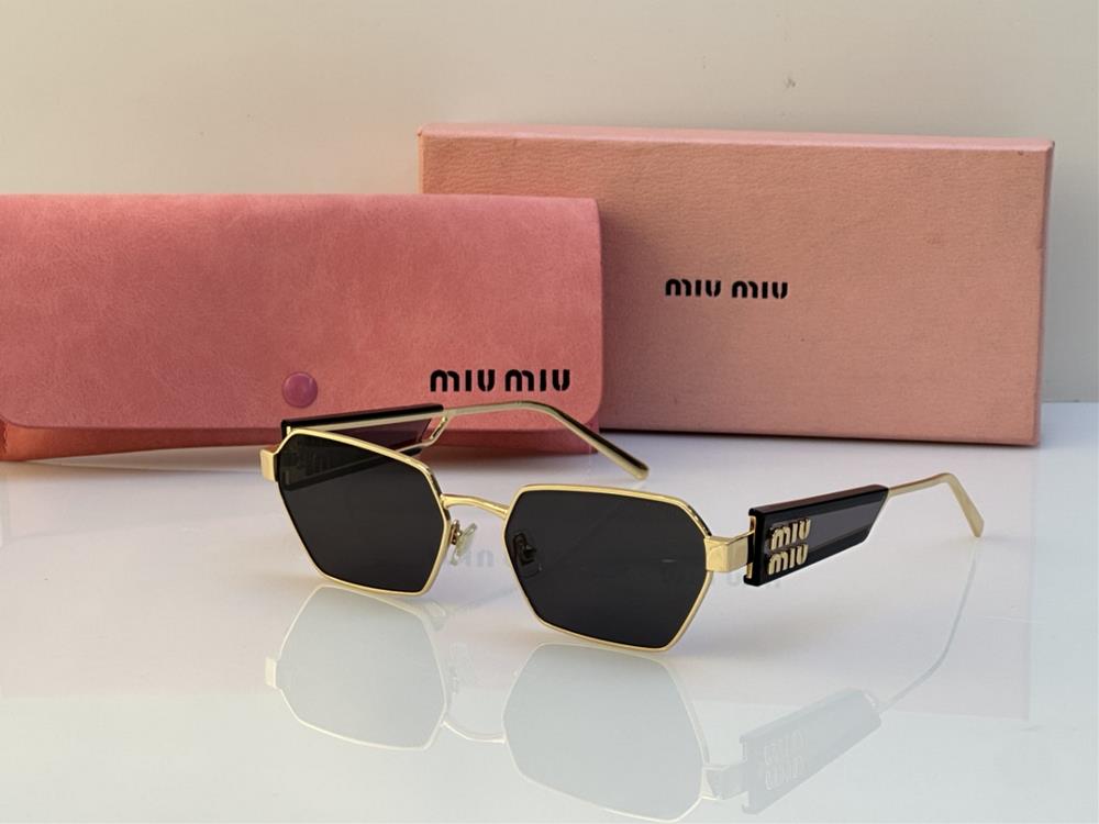 Miu MiS MU 53W Size 58 18 140 TagName Miu Miu  TagId 6499579  professional luxur