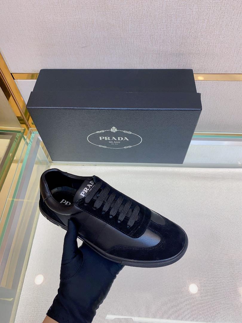 A luxury item from the A family a highend mens fashion and sports series made of imported calf