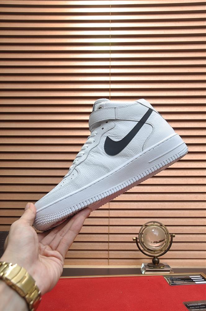 The Air Force 1 Plus is a versatile shoe that can be dressed up or down making it suitabl