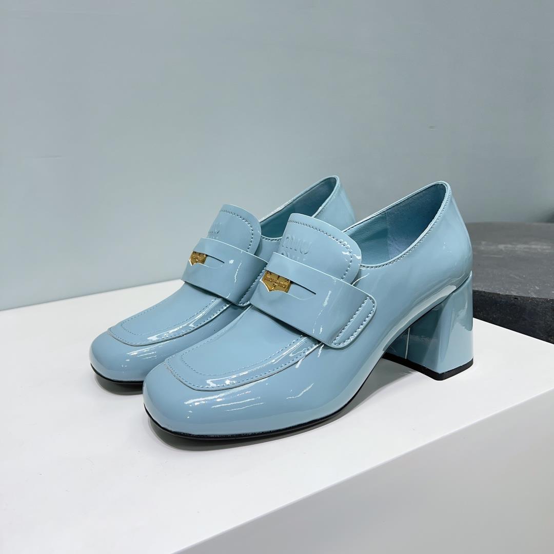 High quality factory top quality Miumiu23ss autumn and winter show money making copper coin shoes th