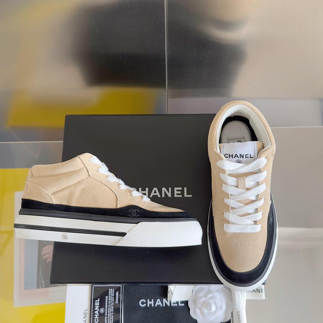 Top version Chanel Chanel 23B Panda Color Sneaker Xiaoxiang Casual Sports Shoes Thick Sole