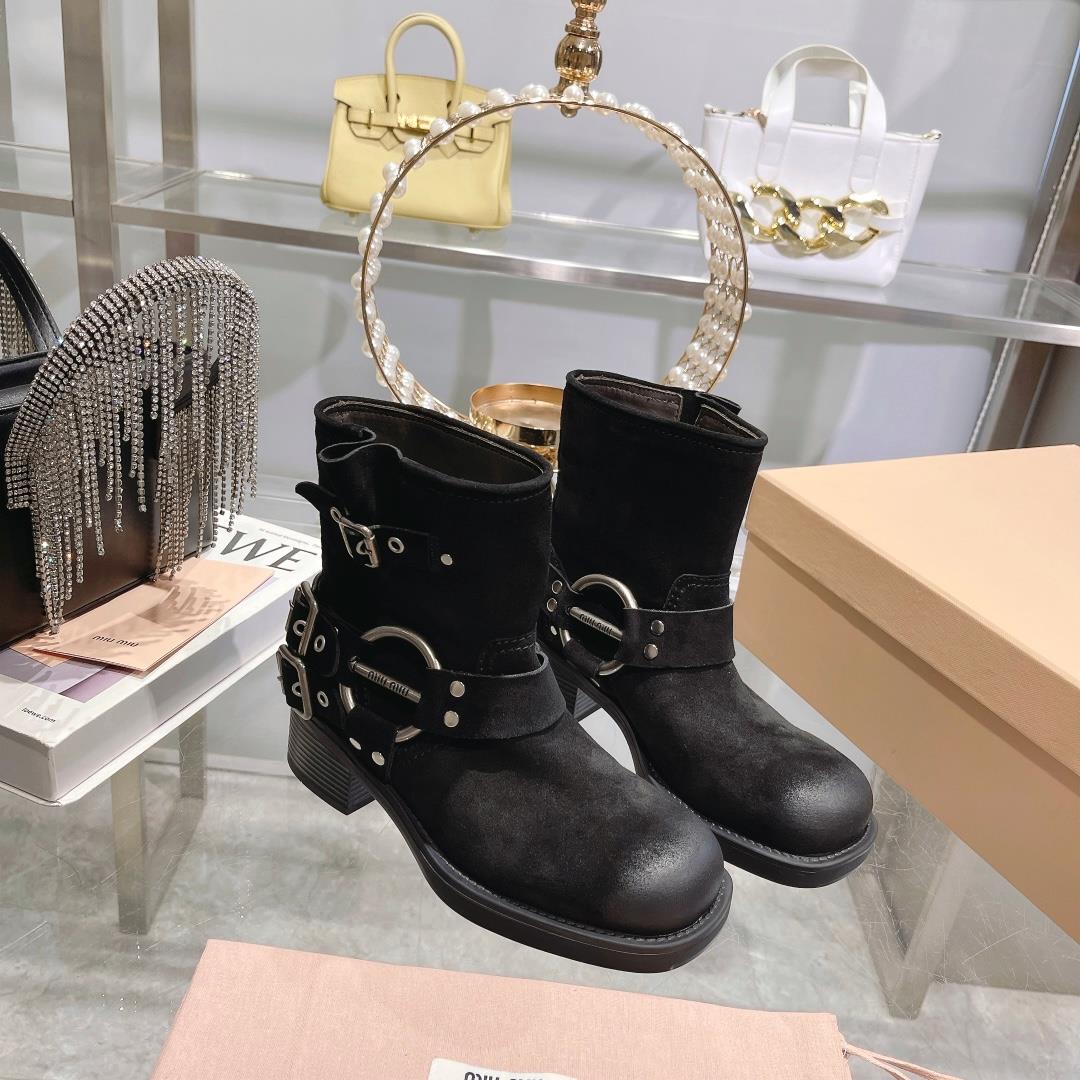 Factory mimiu 2023 Autumn and Winter New Product Limited Quantity Lock Short Boots Popular