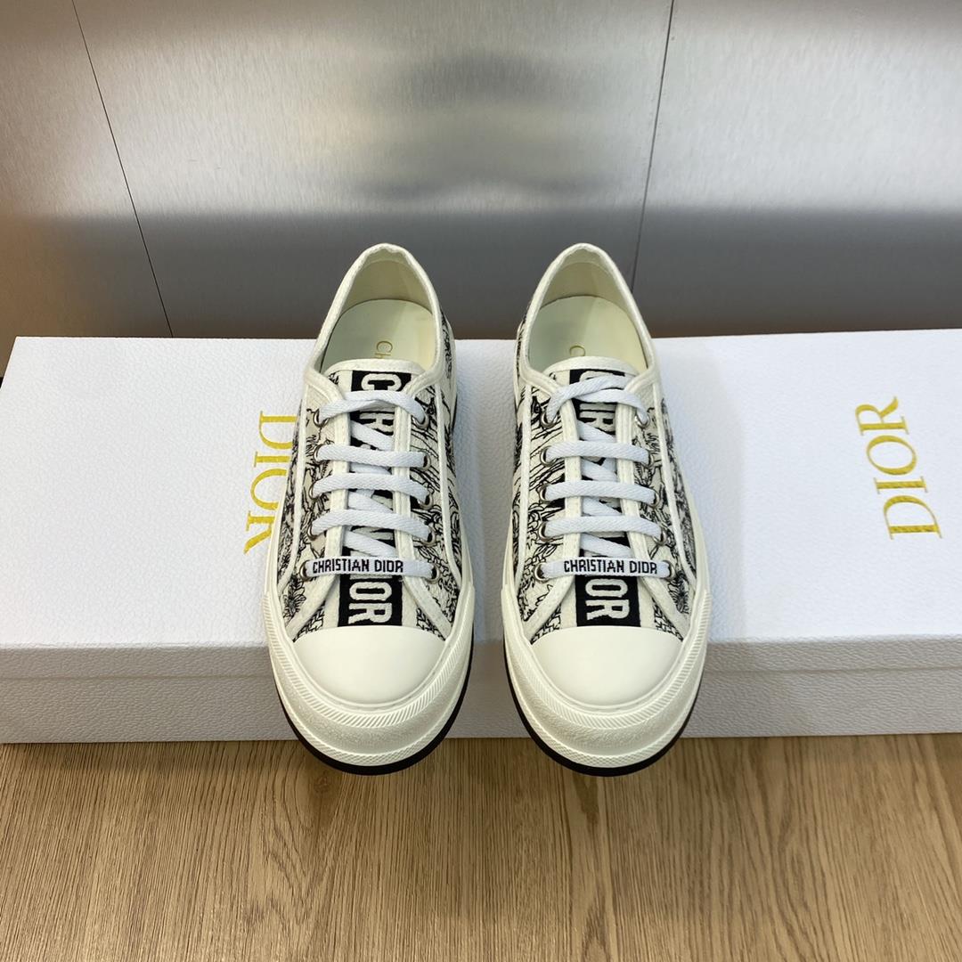 Dior Early Spring Latest Couples Thick Sole Strap Low Top Casual Shoes Walkn Dior Oblique Dark Flow