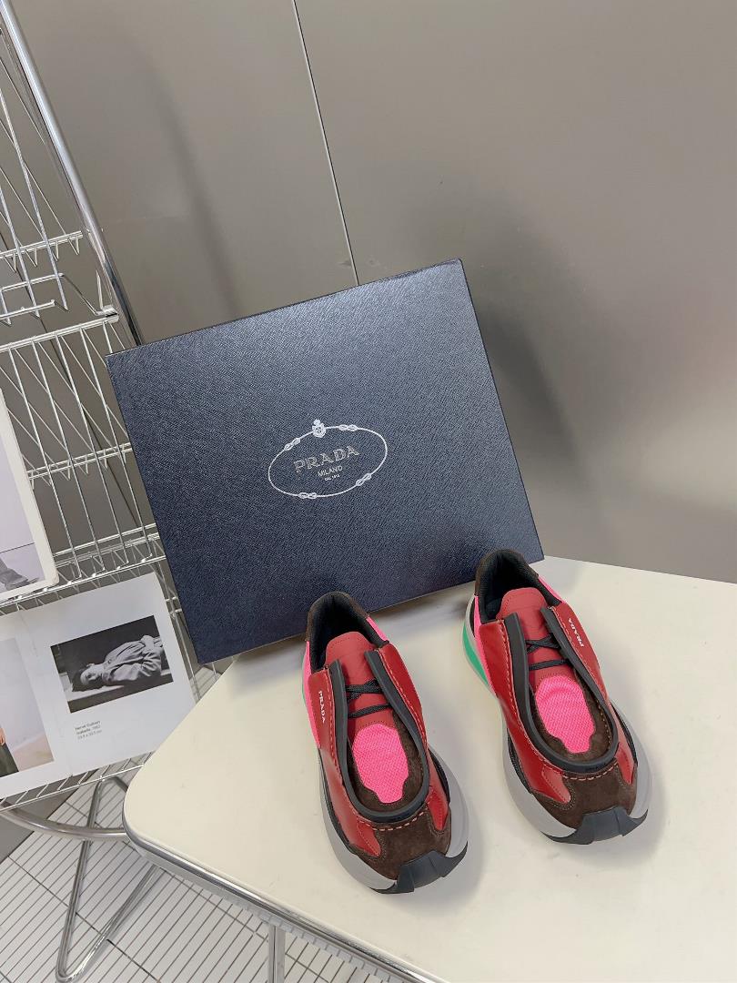 Prada 2023 AutumnWinter Show Sports Shoes Taikoo Hui RMB 11700 purchased with explosive